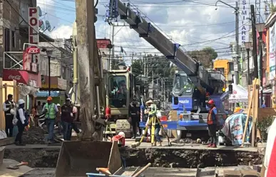 FOTOS | Socavón en Iztapalapa deja 25 desalojados y vecinos exigen revisión de tuberías