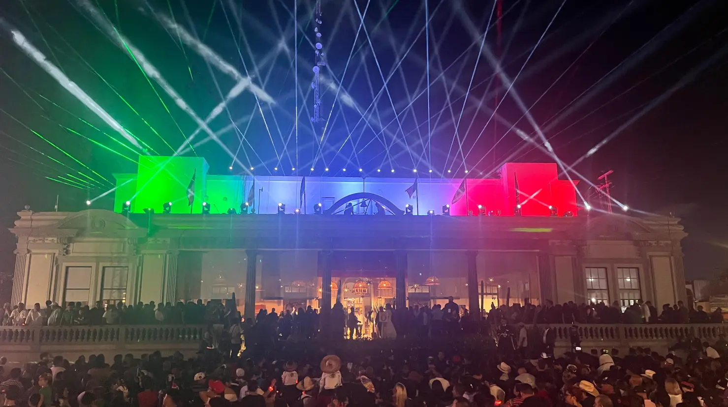 Para cerrar la noche, la agrupación más esperada, La Casetera; se encargó de conectar los corazones de Guadalupe con cada una de sus melodías. Foto: POSTA.