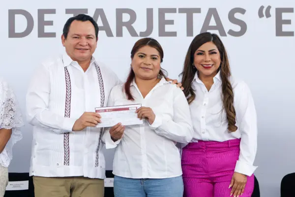 Tarjetas "Elvia Carrillo Puerto" llegan a Hunucmá y Maxcanú