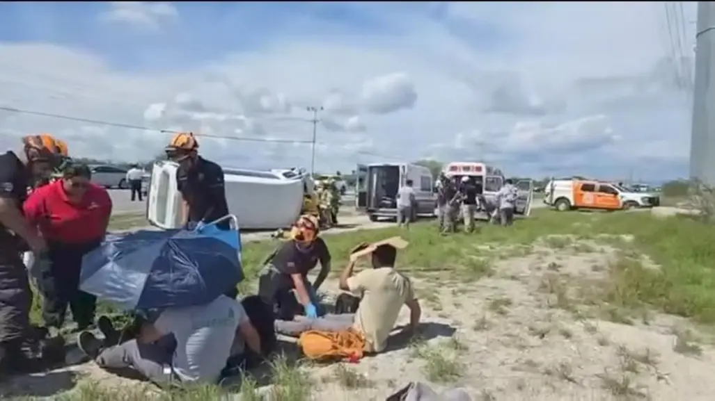 Accidente en Apodaca deja varios lesionados en Carretera Agua Fría