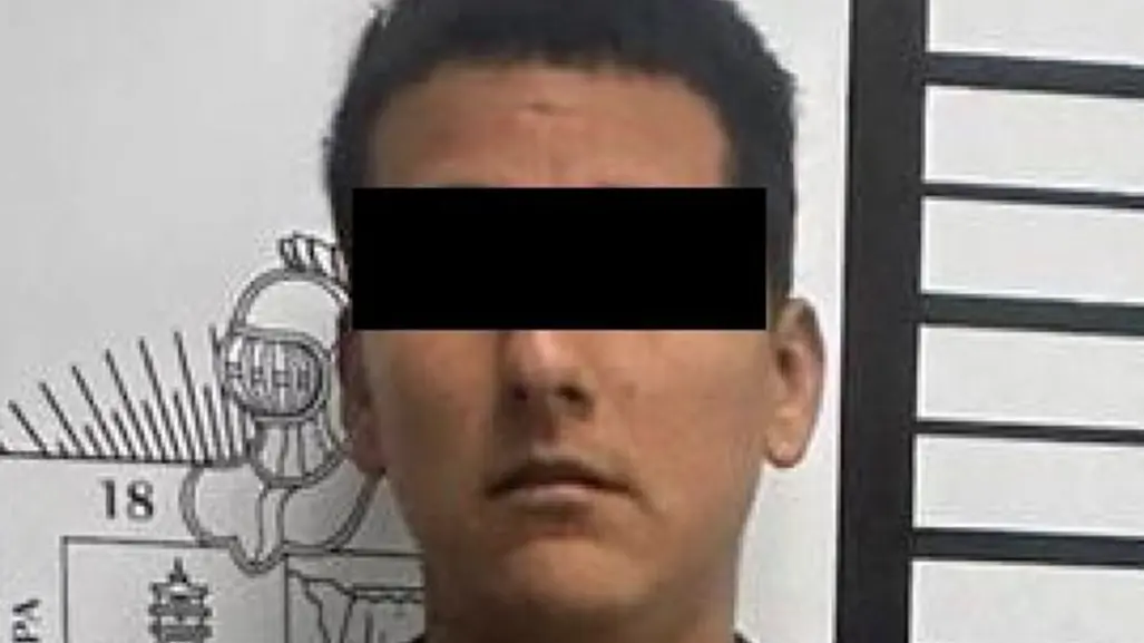 Detienen a conductor con licencia falsa tras accidente automovilístico en Santiago, Nuevo León