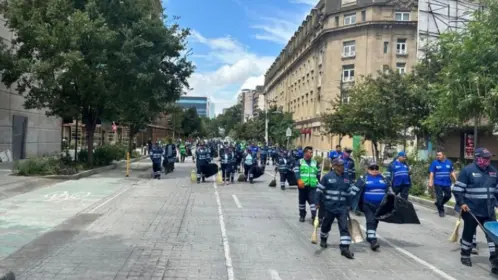 Gobierno de Monterrey recolecta más de 12 toneladas de basura tras desfile de Independencia