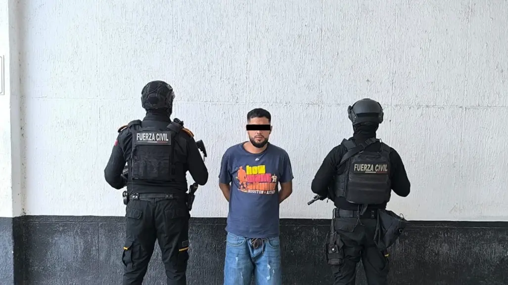 Fuerza Civil detiene a hombre armado en la colonia 1ro de junio en Monterrey