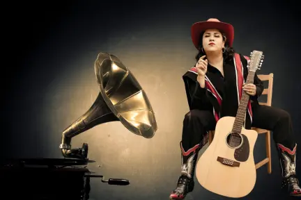 ¡De Coahuila para el mundo! Nominan a Vivir Quintana a los Latin Grammy 2025