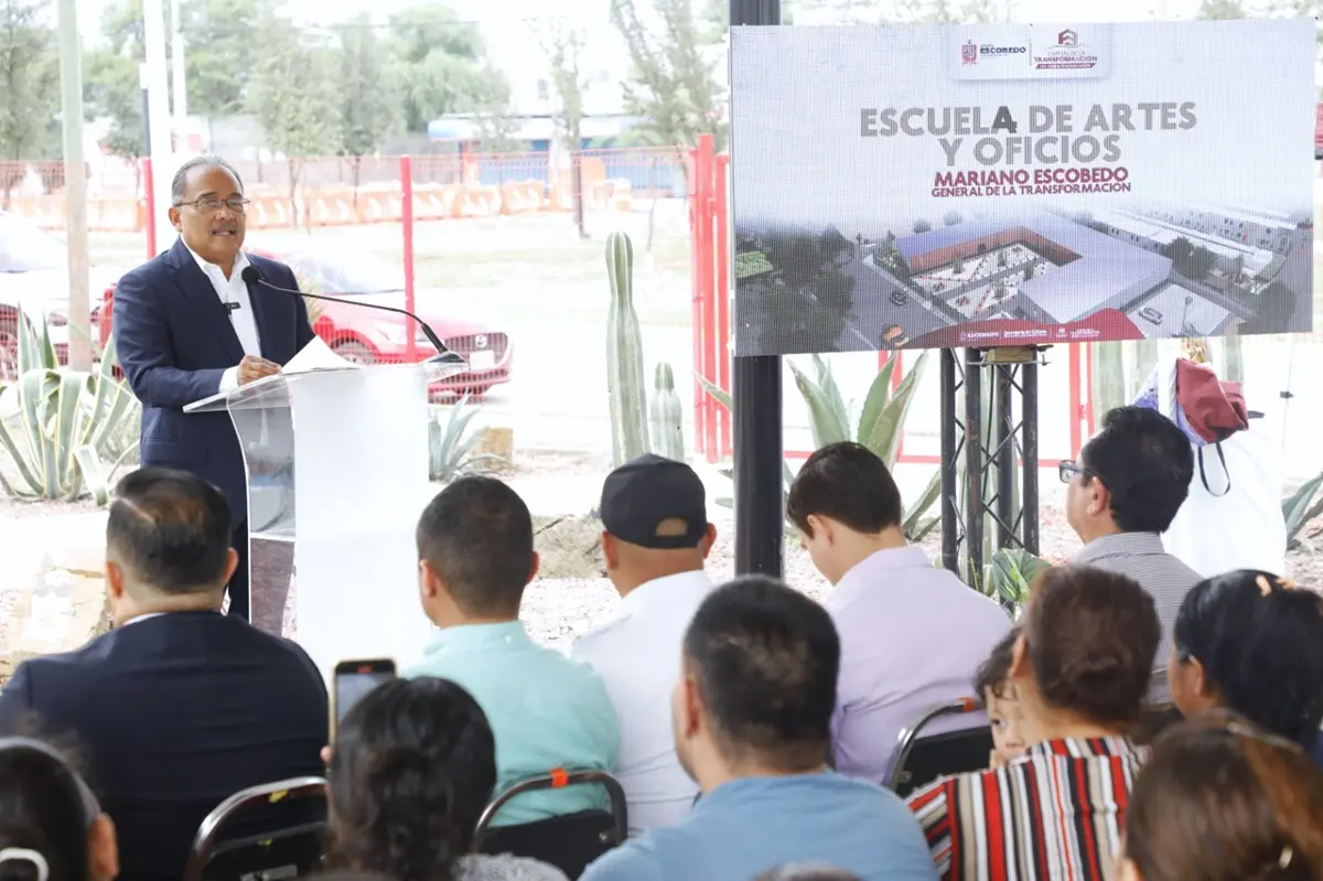 El alcalde de Escobedo, Andrés Mijes, durante la ceremonia por la inauguración de la primera Escuela de Artes y Oficios “Mariano Escobedo: General de la Transformación Foto: Gobierno de Escobedo