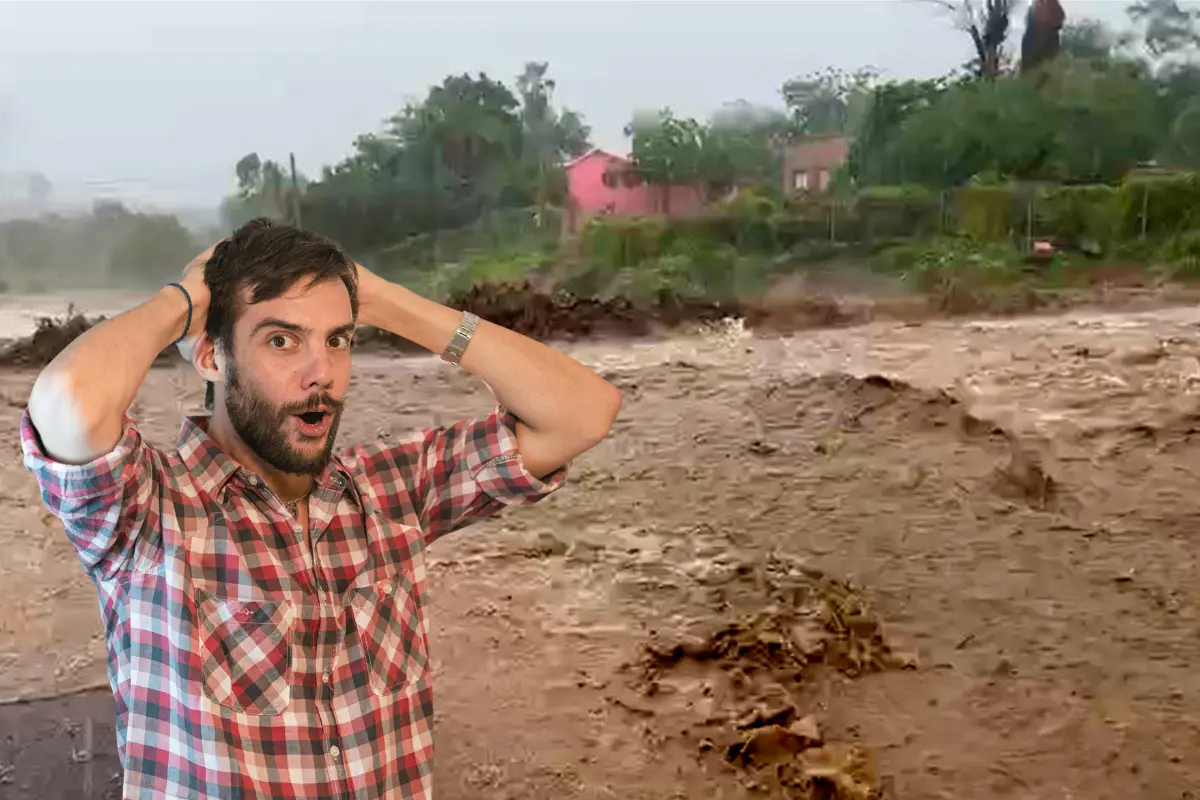 El arroyo de San Antonio impide el paso esta tarde de tan intensa la lluvia. Fotos: Facebook de Los Realeños de San Antonio | Canva.