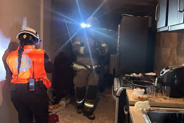 Explosión por acumulación de gas deja una persona lesionada en Monterrey