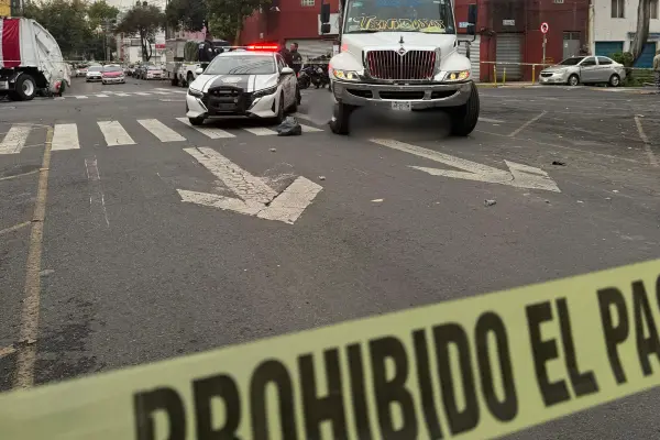 Muere adulta mayor arrollada en la colonia Doctores por camión recolector de basura de CDMX