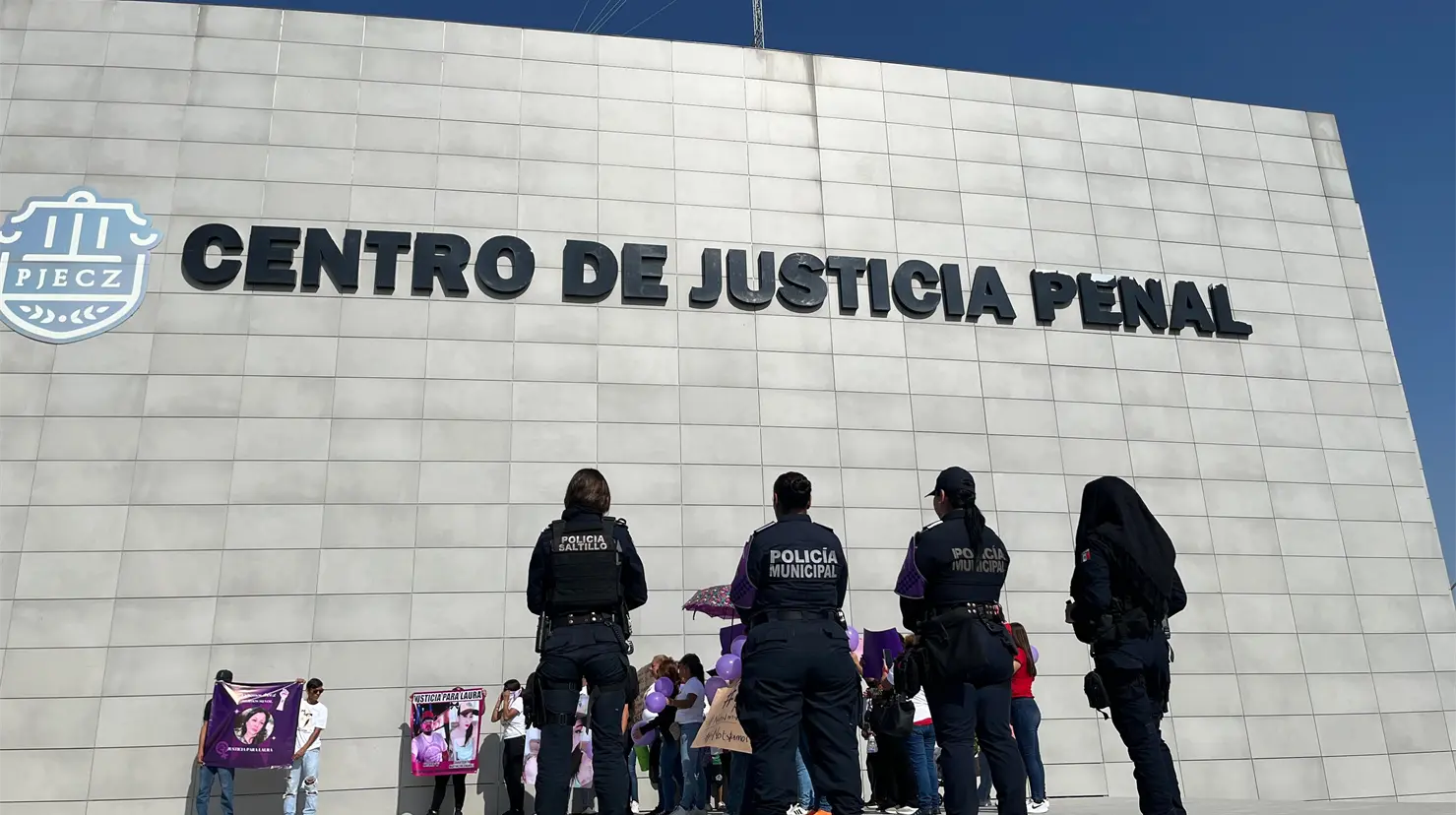 La audiencia del menor se llevó a cabo en el Centro de Justicia Penal de Saltillo. (Fotografías: Leslie Delgado)
