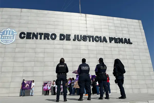 Menor de 17 años es sentenciado por intentar asesinar a su madre en Saltillo