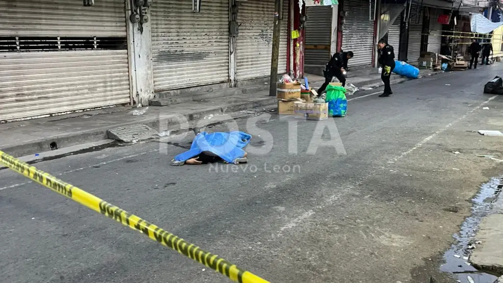 Hombre muere tras ataque armado en Centro de Monterrey