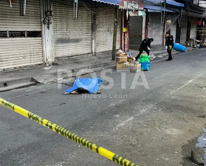 Hombre muere tras ataque armado en Centro de Monterrey