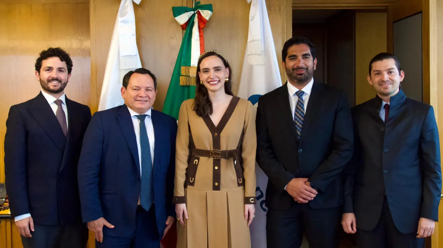 En la reunión entre representantes del Gobierno del Estado de Yucatán y el director de Nafin, se buscó promover la innovación tecnológica y detonar un crecimiento económico sostenible en el estado.- Fuente Gobierno del Estado