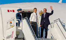 Mark Carney, primer ministro de Canadá, llega a México para reunirse con Claudia Sheinbaum
