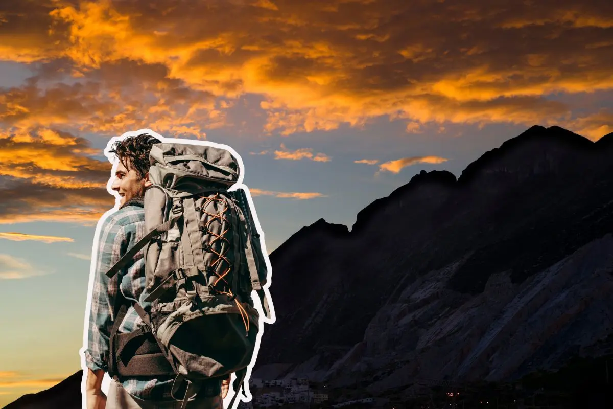 El senderismo en Nuevo León ofrece experiencias únicas que combinan naturaleza, aventura y adrenalina. Foto: CANVA