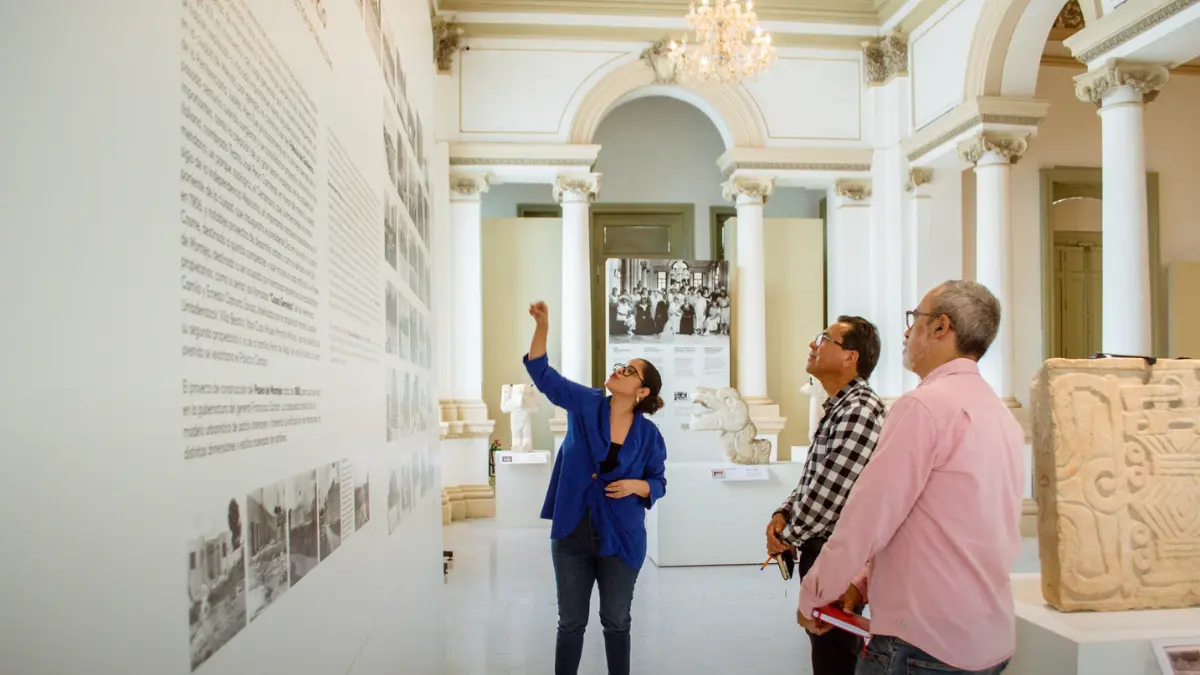 El recorrido tiene cupo limitado a 10 personas Foto: Facebook Museo Palacio Cantón