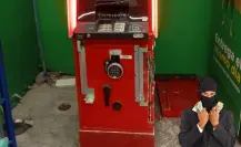 Ladrón entra a Bodega Aurrerá Durango y destruye un cajero de Santander, ¿logró el robo?
