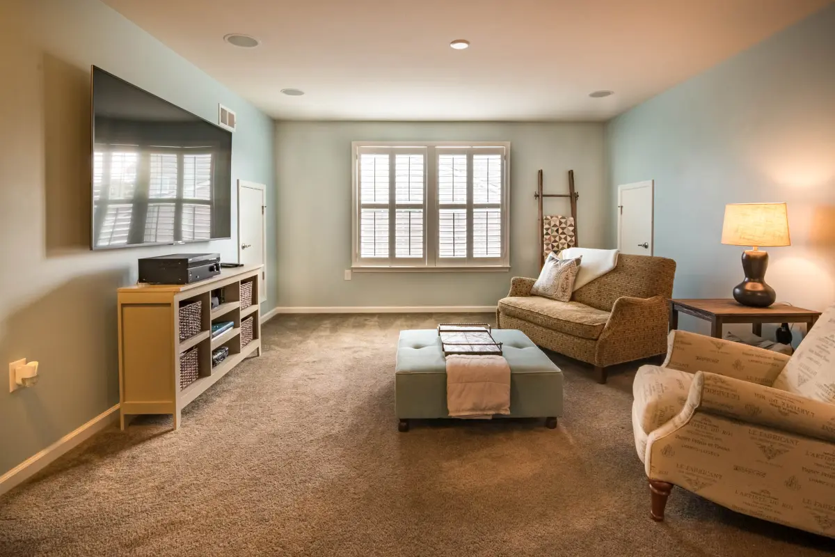 Con estas 3 reglas de los expertos, encontrarás el lugar perfecto en tu hogar para tus lámparas. Foto: Canva