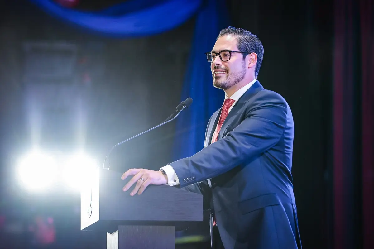 El alcalde de Santiago, David de la Peña, rindió su Primer Informe de Gobierno donde destacó la inversión histórica para obras públicas y nuevos proyectos en materia de salud. Foto: Gobierno de Santiago