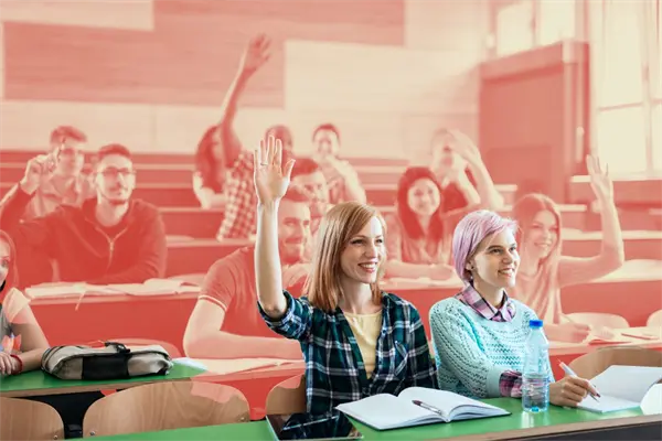 FACPYA acerca la educación internacional a estudiantes y profesionales en la Expo Universidades 2025