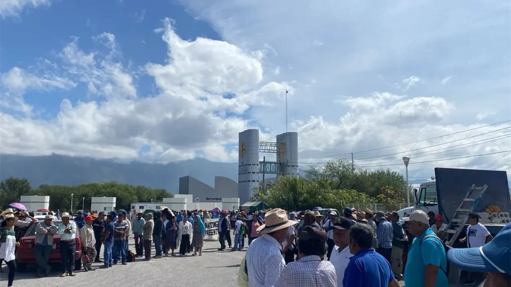 En Tehuacán, Puebla, van contra invernaderos chinos: exigen a Conagua cancelar abasto de agua