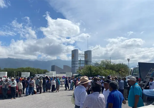 En Tehuacán, Puebla, van contra invernaderos chinos: exigen a Conagua cancelar abasto de agua