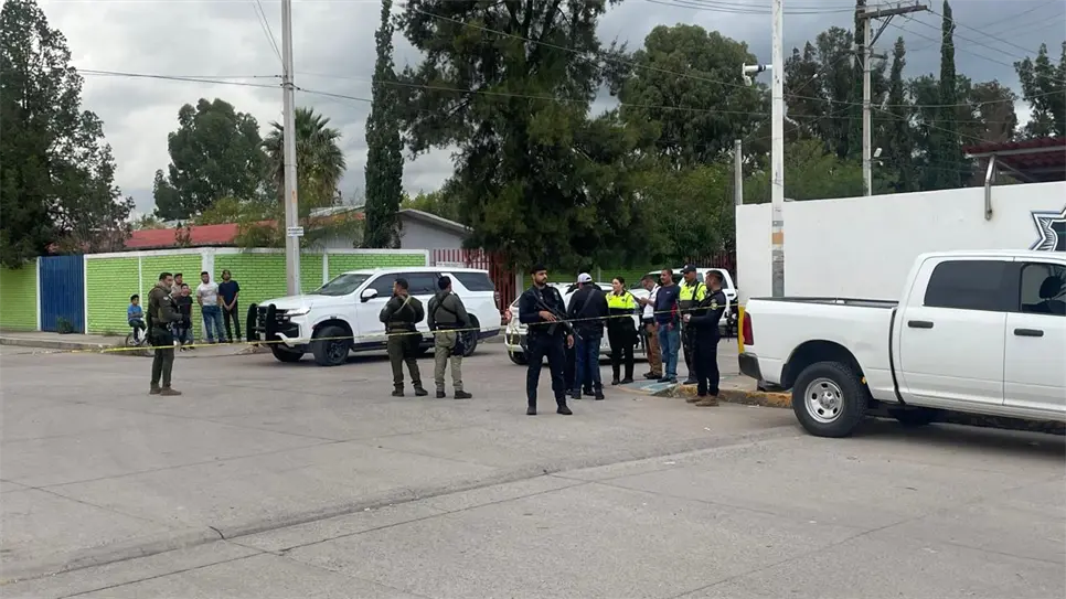 Estalla artefacto explosivo afuera de estación de Policía