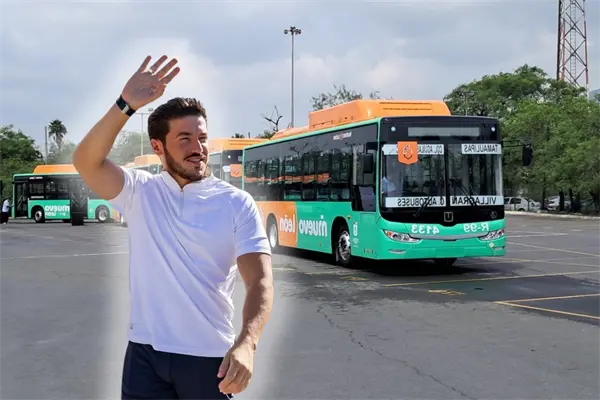 Samuel García se sube al camión y presenta mejoras en transporte I VIDEO