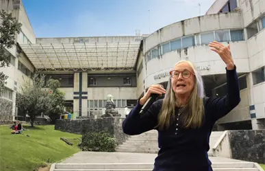 ¿En qué facultad de la UNAM en CDMX daba clases Julieta Fierrro?