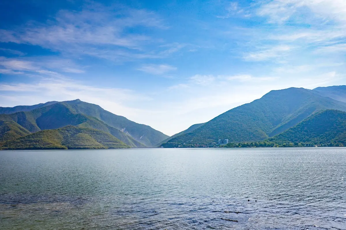 La presa La Boca del municipio de Santiago, Nuevo León, registra más del 106% de su capacidad, según la Comisión Nacional del Agua (CONAGUA). Foto: Facebook David de la Peña