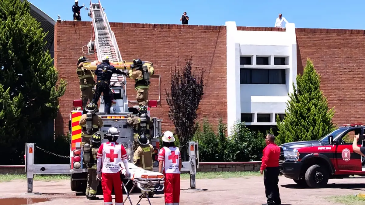 Cuerpos de auxilio y seguridad encabezan acciones del Simulacro Nacional 2025. Foto: Especial