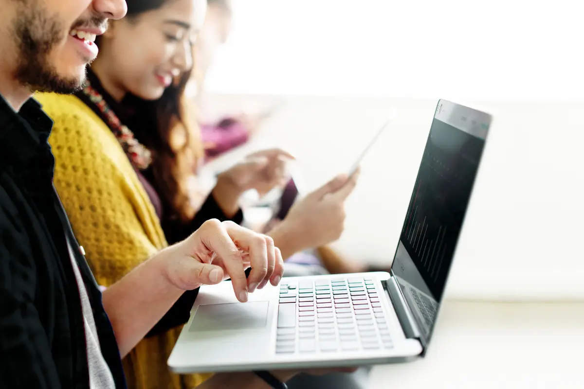 Aulas con acceso a internet.  Foto: Freepik