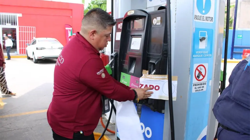 Profeco clausura 4 gasolineras en Tabasco durante operativo por estas razones