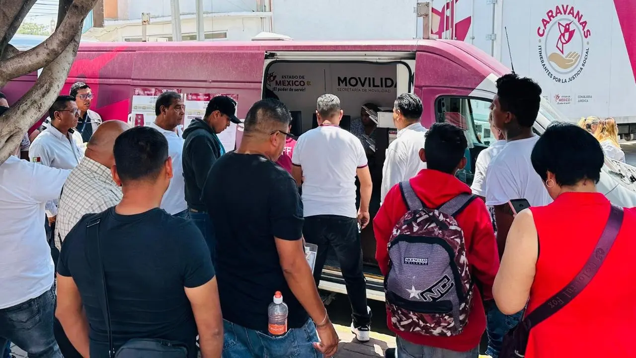 Unidades móviles para licencias de conducir Edomex 2025: lugares y fechas para trámite rápido. Foto: @A_Palac10s