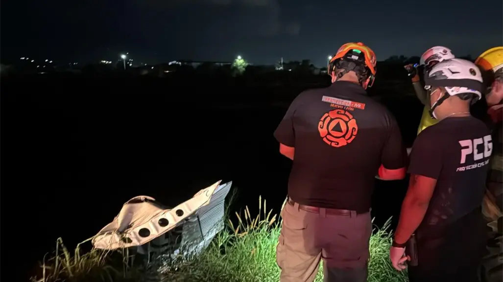 Avioneta se desploma en García; reportan 2 muertos
