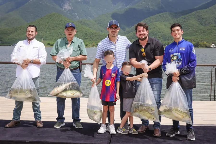 David de la Peña fortalece la pesca deportiva en Santiago con liberación de Lobina Negra