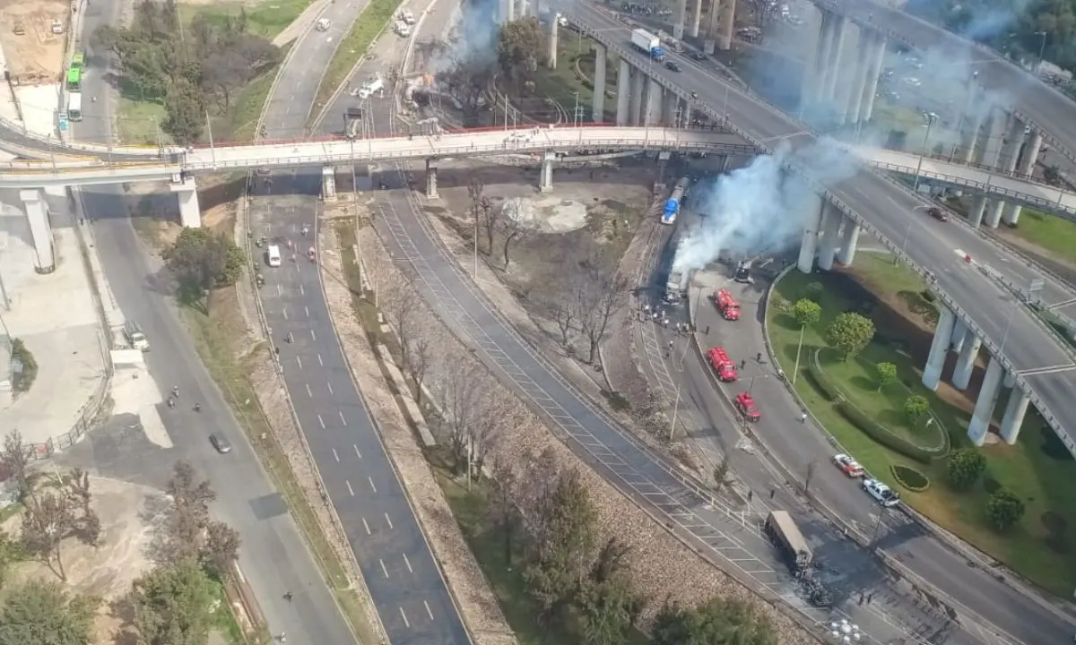 Vista aérea de la explosión Puente de la Concordia. Foto: SSC