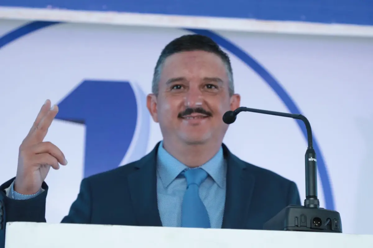 A prácticamente un año de haber terminado su administración, este fin de semana trascendió la muerte de Eleazar Galván García, ex alcalde del municipio de Burgos, Tamaulipas. Foto: Facebook Eleazar Galván García