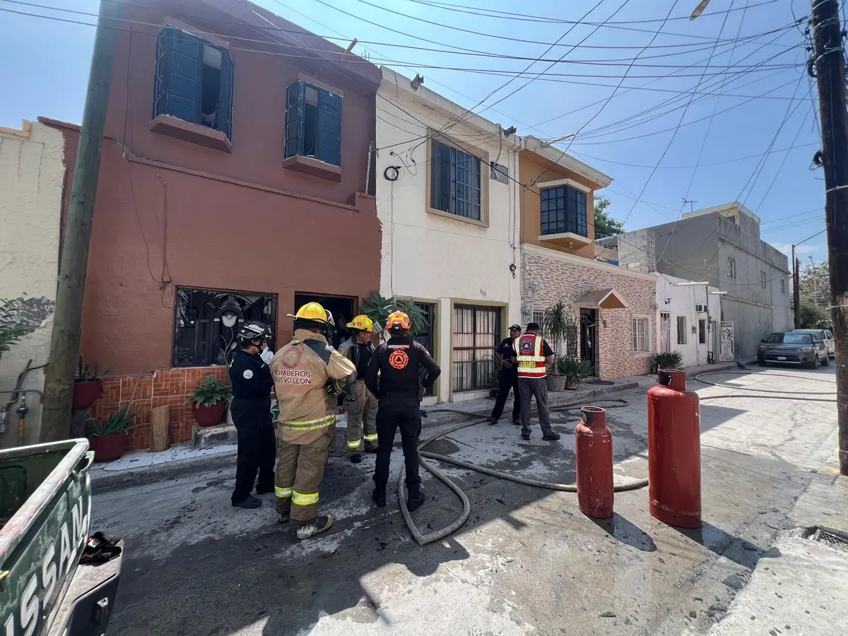 La explosión de un tanque de gaso ocurrió en una vivienda de la colonia La Fama, del municipio de Santa Catarina. Foto: Protección Civil de Nuevo León