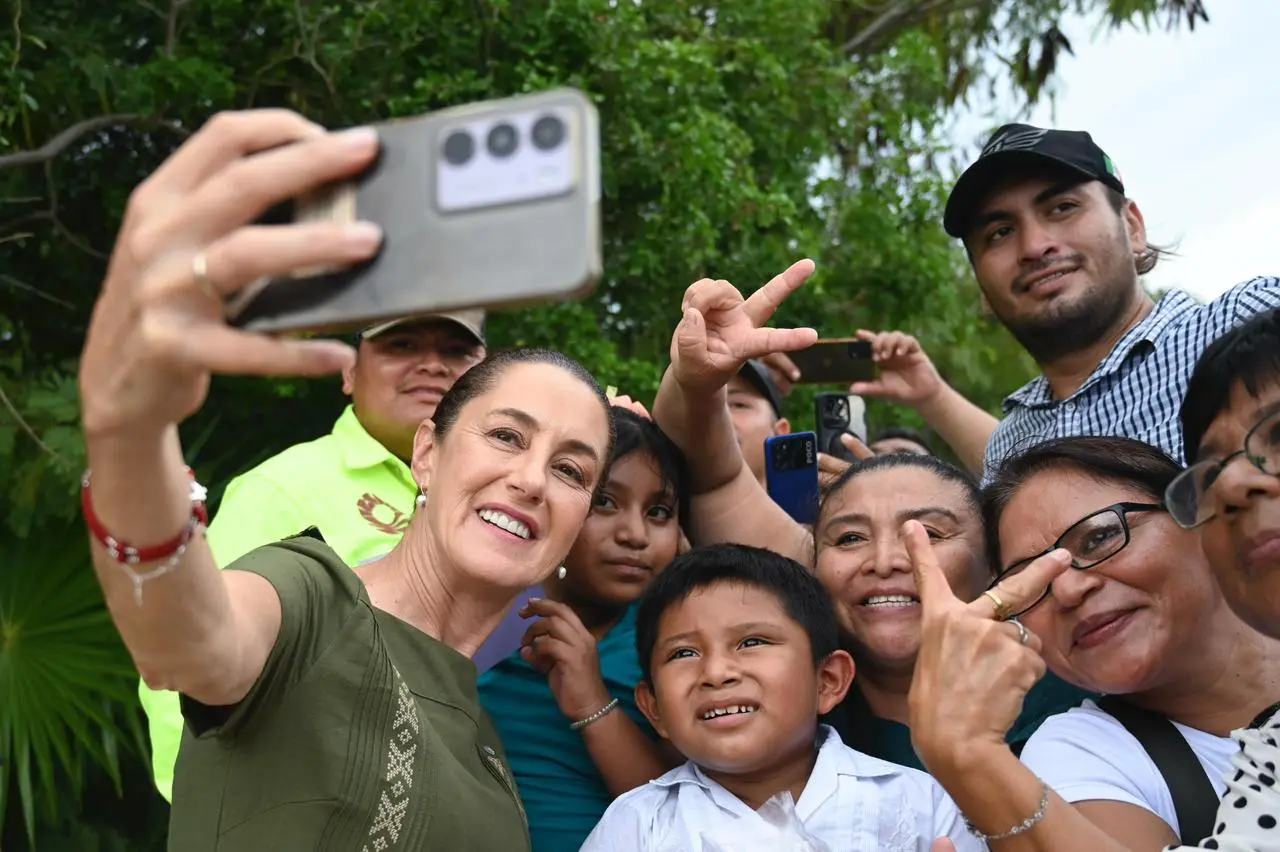 Claudia Sheinbaum tiene recorrido histórico al sur de México; reunió a más de 156 mil personas. Foto: Gobierno de México.