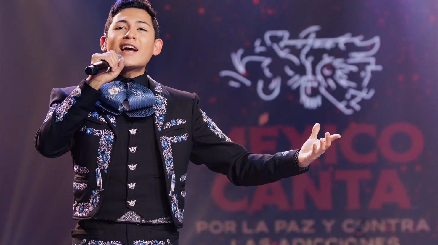 El joven intérprete hidalguense conquista al jurado y asegura su lugar en la gran final de México Canta.
