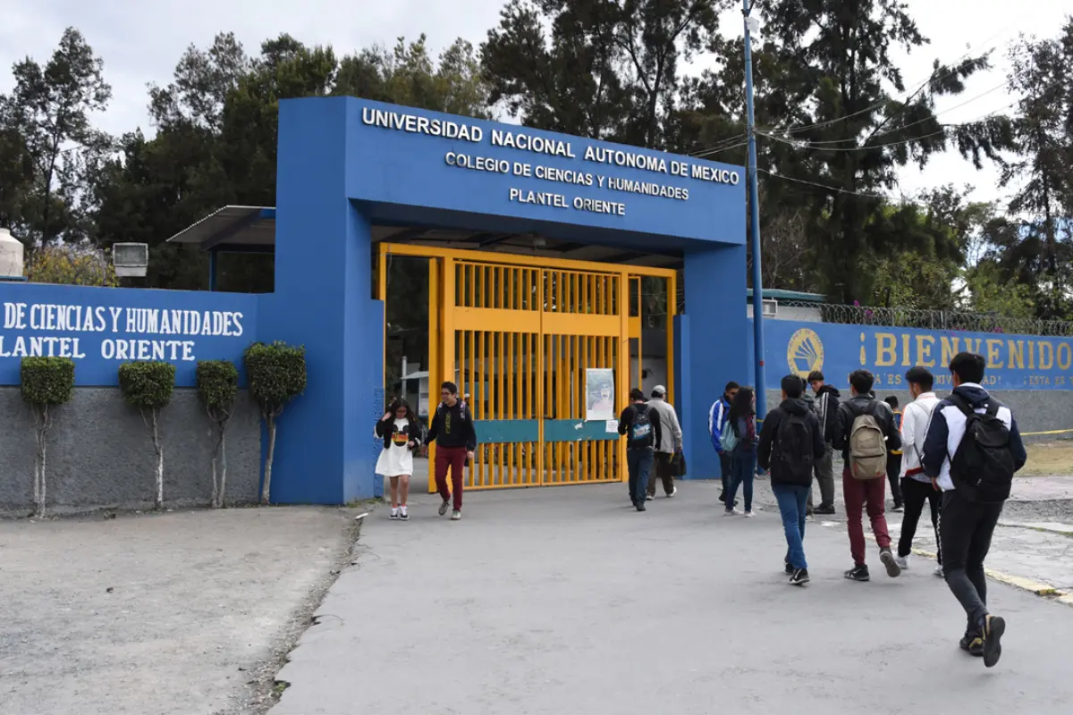 CCH Oriente en CDMX. Foto: Fundación UNAM | Canva