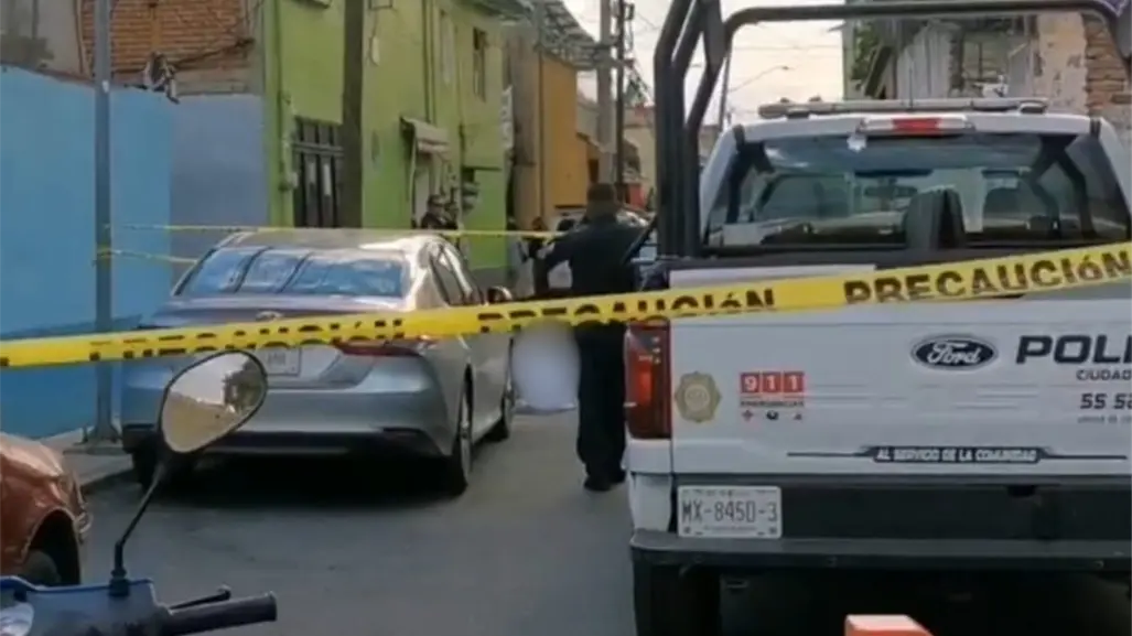 Ataque armado en Azcapotzalco deja a un joven muerto