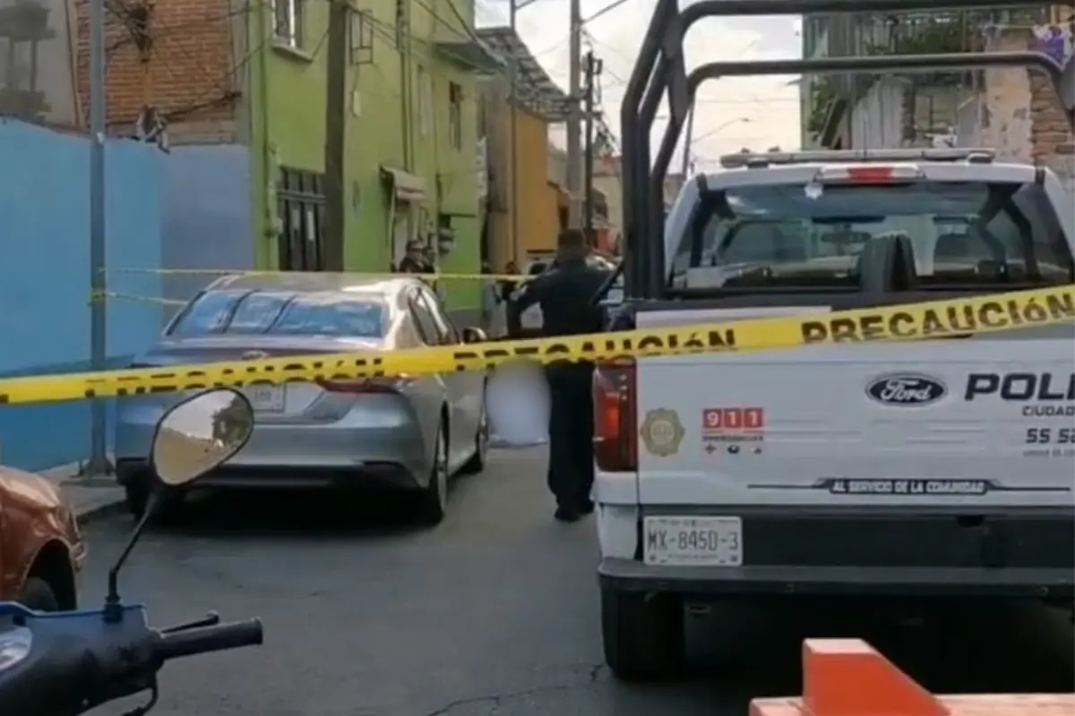 Ataque armado en Azcapotzalco deja a un joven muerto. Foto: Luis Antonio Alfaro