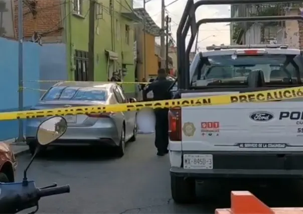 Ataque armado en Azcapotzalco deja a un joven muerto