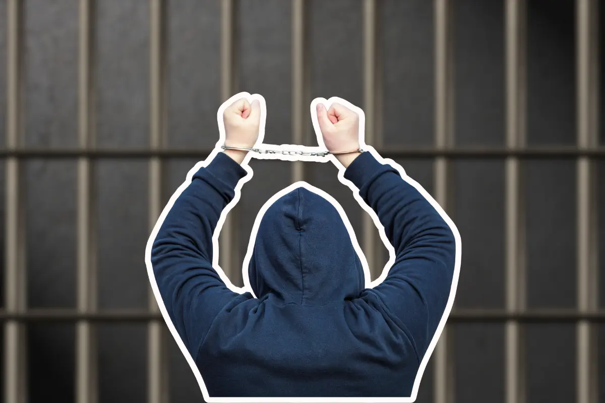 Francisco Javier N queda vinculado a proceso por el delito de robo con violencia. Fotos Ilustrativas: Canva.