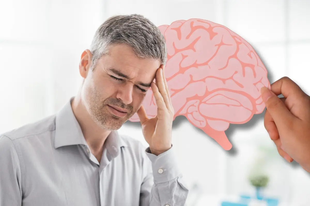 Gimnasia cerebral la recomendación del IMSS Coahuila para retrasar el alzheimer / Foto: Composición Canva