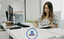 ¿Debes pagar impuestos por el aguinaldo, según el SAT?
