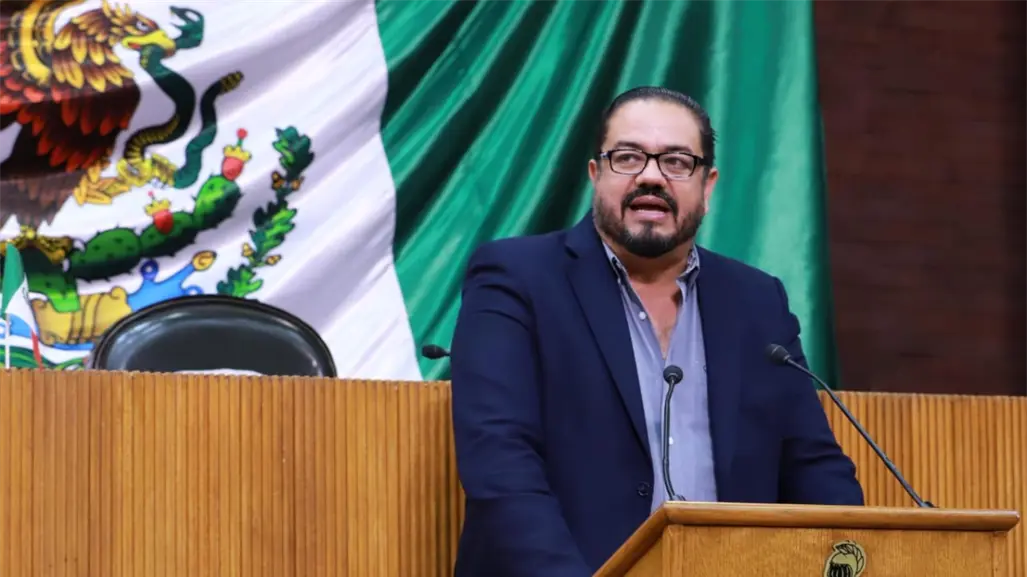 Diputado del PAN exige acción urgente contra el gusano barrenador que amenaza al ganado