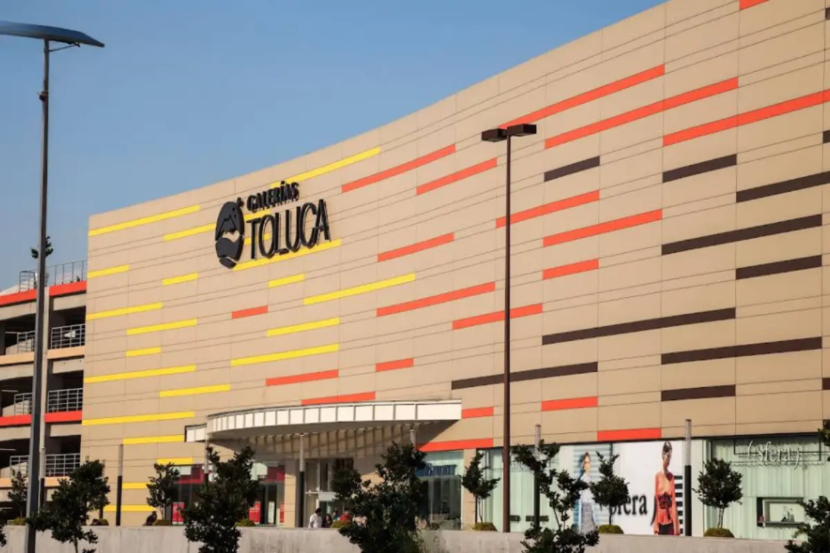 Plaza comercial del Edomex.  Foto: Google Maps (Galerías Toluca)